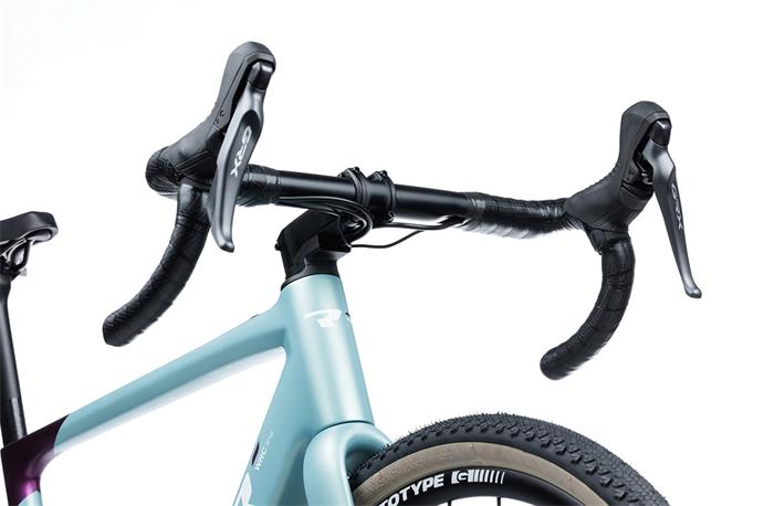 E-SELVA Grav. GRX820 TURQU LA 560mm