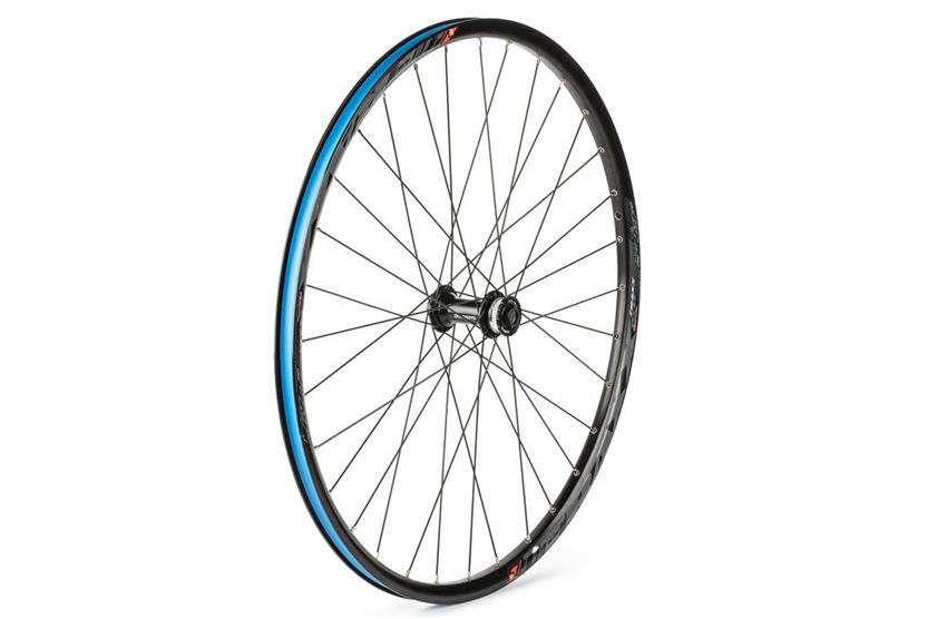 RUEDA DEL. 27.5" PLUS TRUCKY30 +SHIM. M6010 BOOST