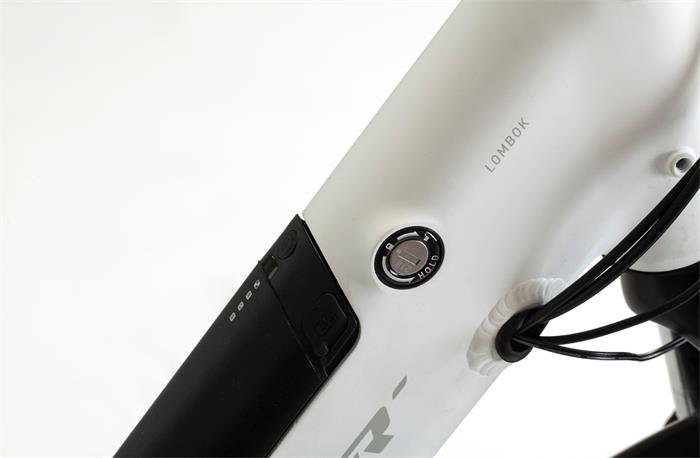 CONOR LOMBOK 8s  27,5" WHITE MD-440