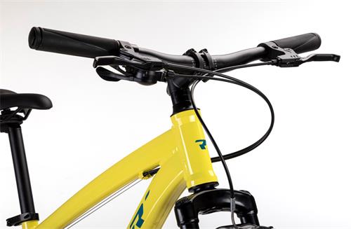 CONOR JUNIOR ALLOY 24" 7S YELLOW