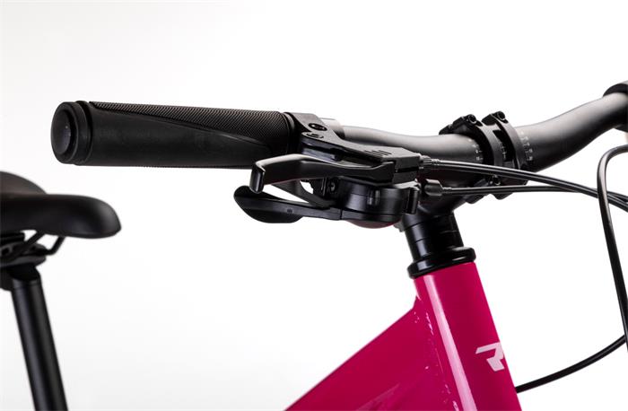 CONOR JUNIOR ALLOY 24" MIXTA 7S FUCHSIA